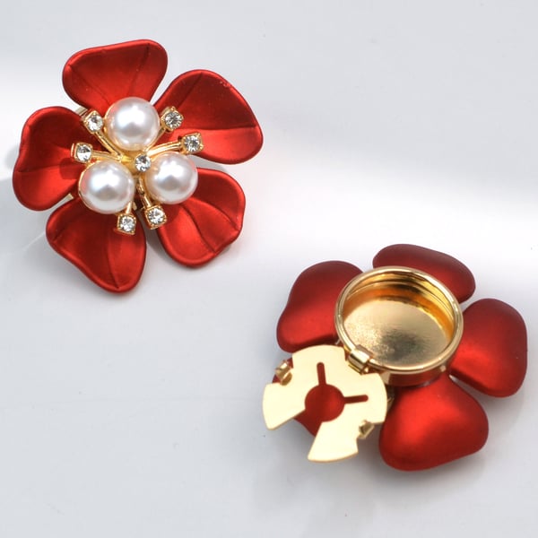 ✨Floral Brooch to Elevate Your Shirt（1 pair）