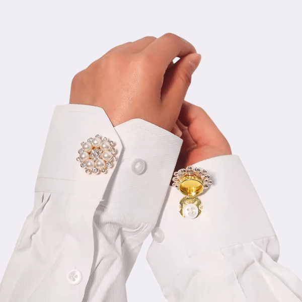 ✨Floral Brooch to Elevate Your Shirt（1 pair）
