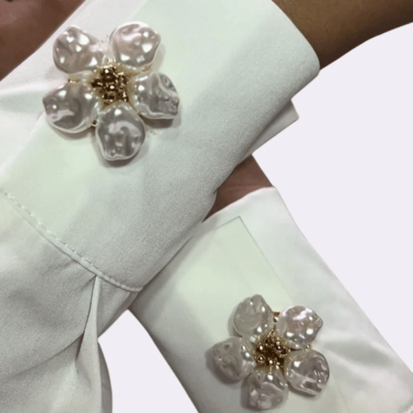 ✨Floral Brooch to Elevate Your Shirt（1 pair）