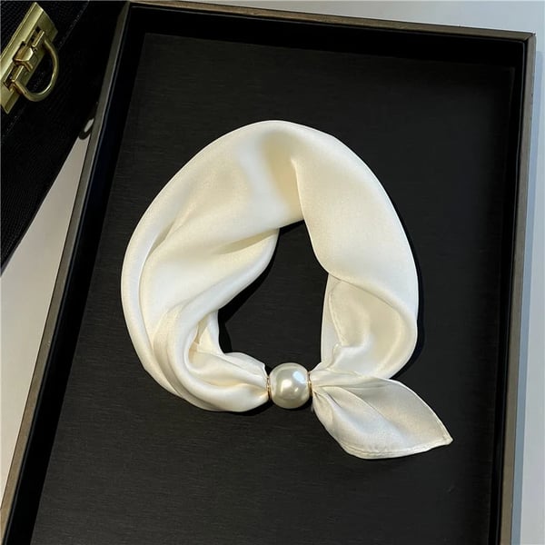 🔥HOT SALE🔥 Pearl Buckle Closure Printed Scarf