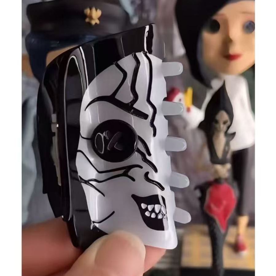 Button Eyes Hair Claw Clip