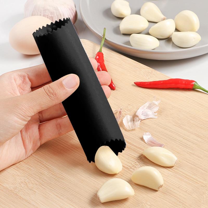 Magic Garlic Peeler (Buy 1 Get 1 Free)